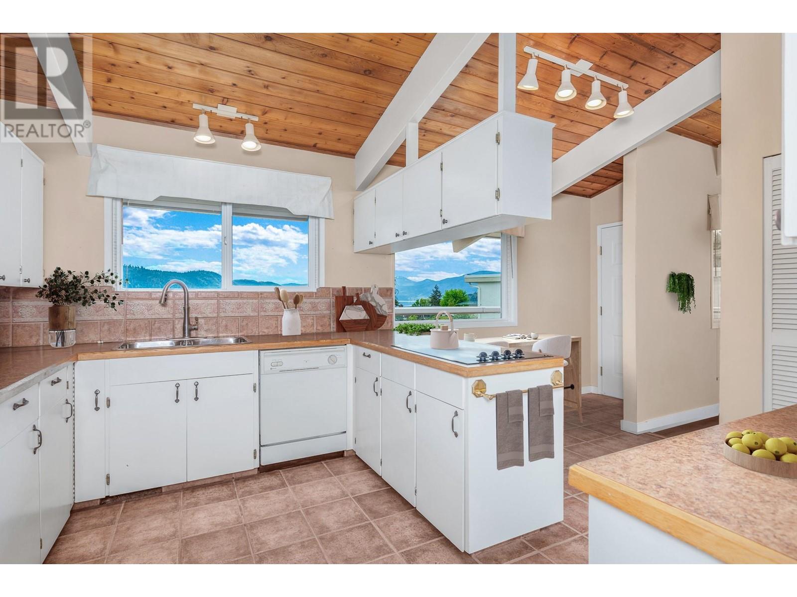 7007 Appaloosa Way, Vernon, British Columbia  V1H 1B9 - Photo 15 - 10345861