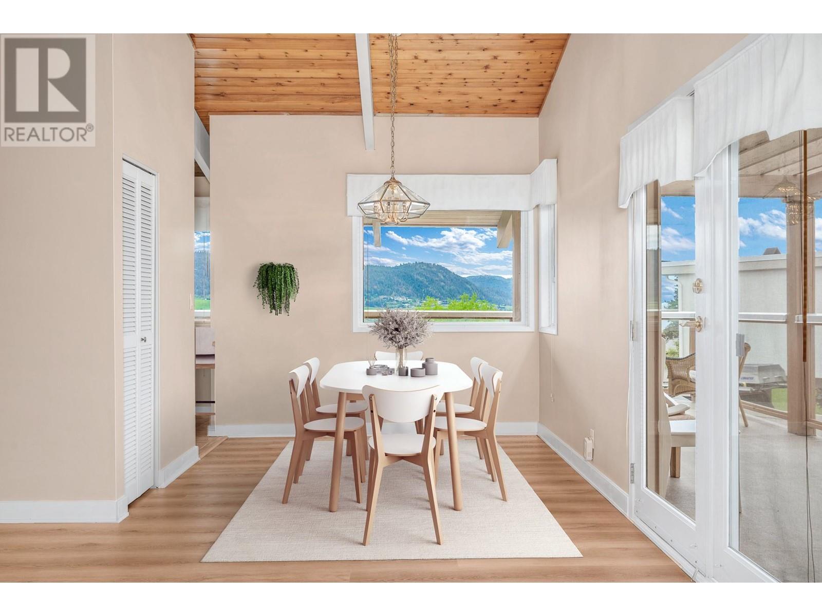 7007 Appaloosa Way, Vernon, British Columbia  V1H 1B9 - Photo 8 - 10345861