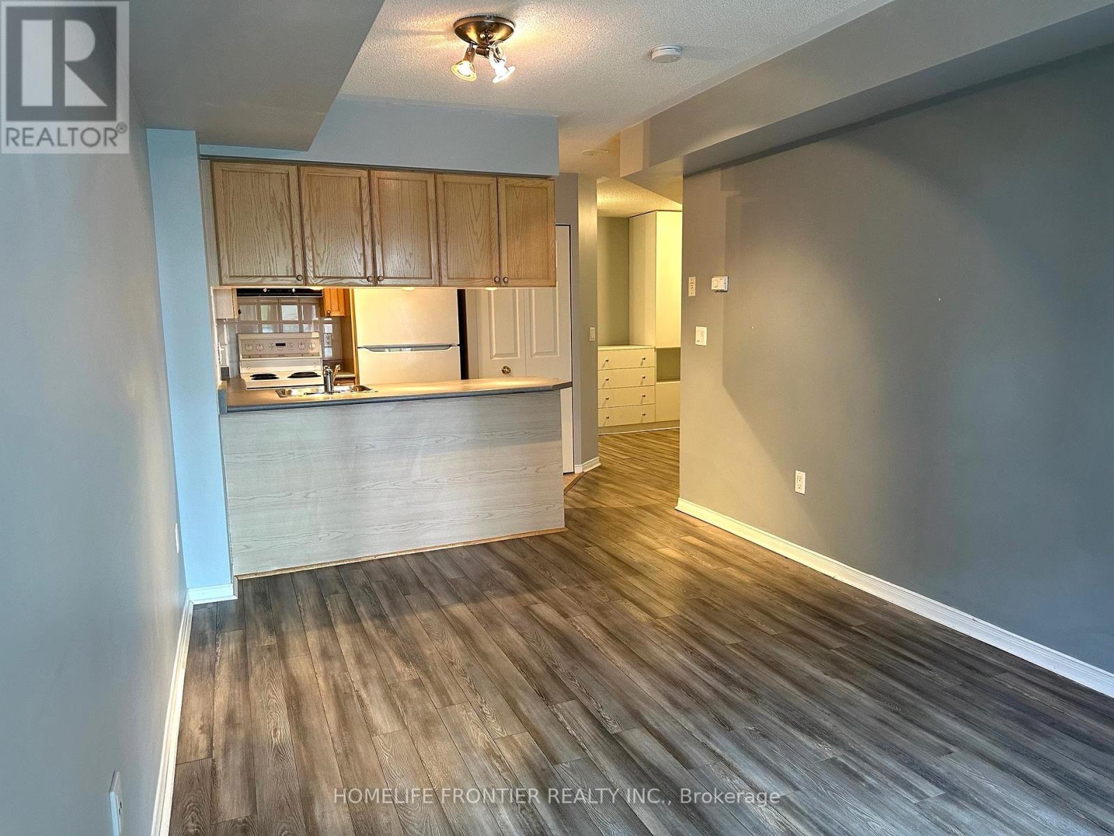 417 - 909 Bay Street, Toronto (Bay Street Corridor), Ontario  M5S 3G2 - Photo 10 - C12189893