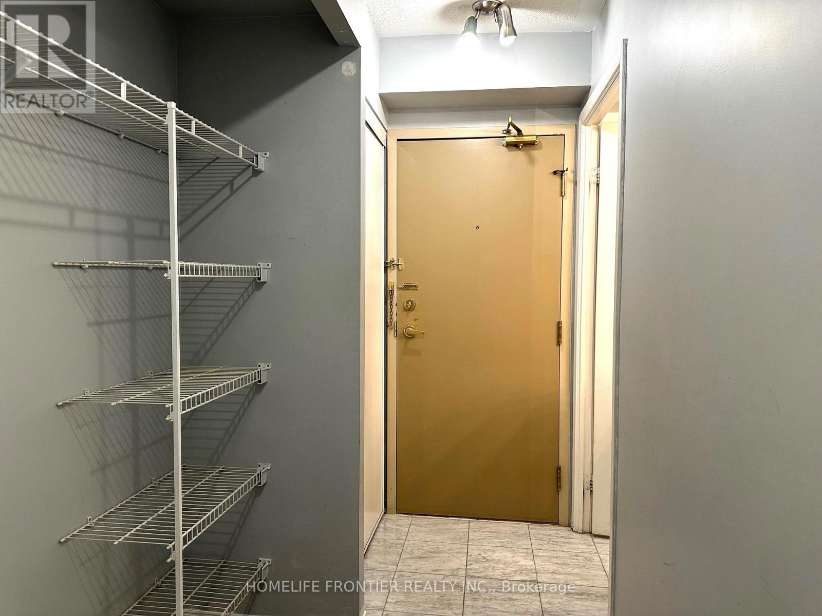 417 - 909 Bay Street, Toronto (Bay Street Corridor), Ontario  M5S 3G2 - Photo 8 - C12189893