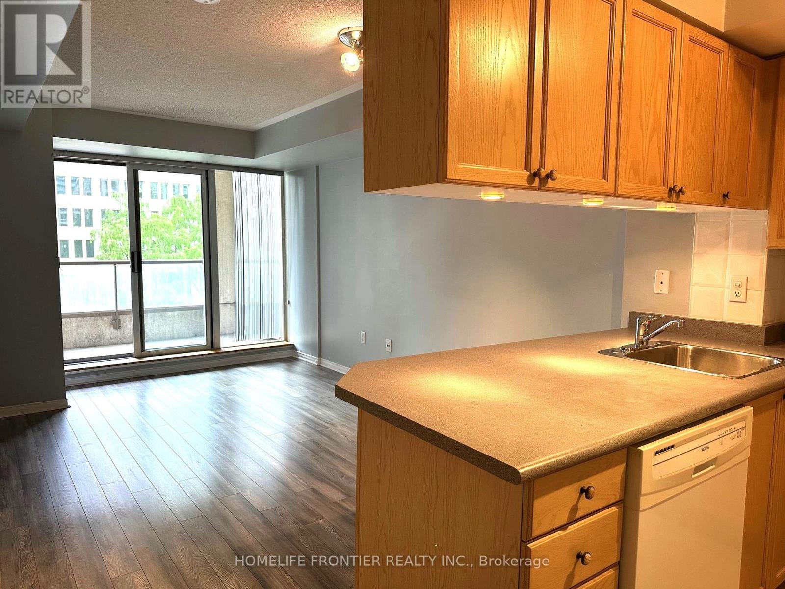 417 - 909 Bay Street, Toronto (Bay Street Corridor), Ontario  M5S 3G2 - Photo 9 - C12189893