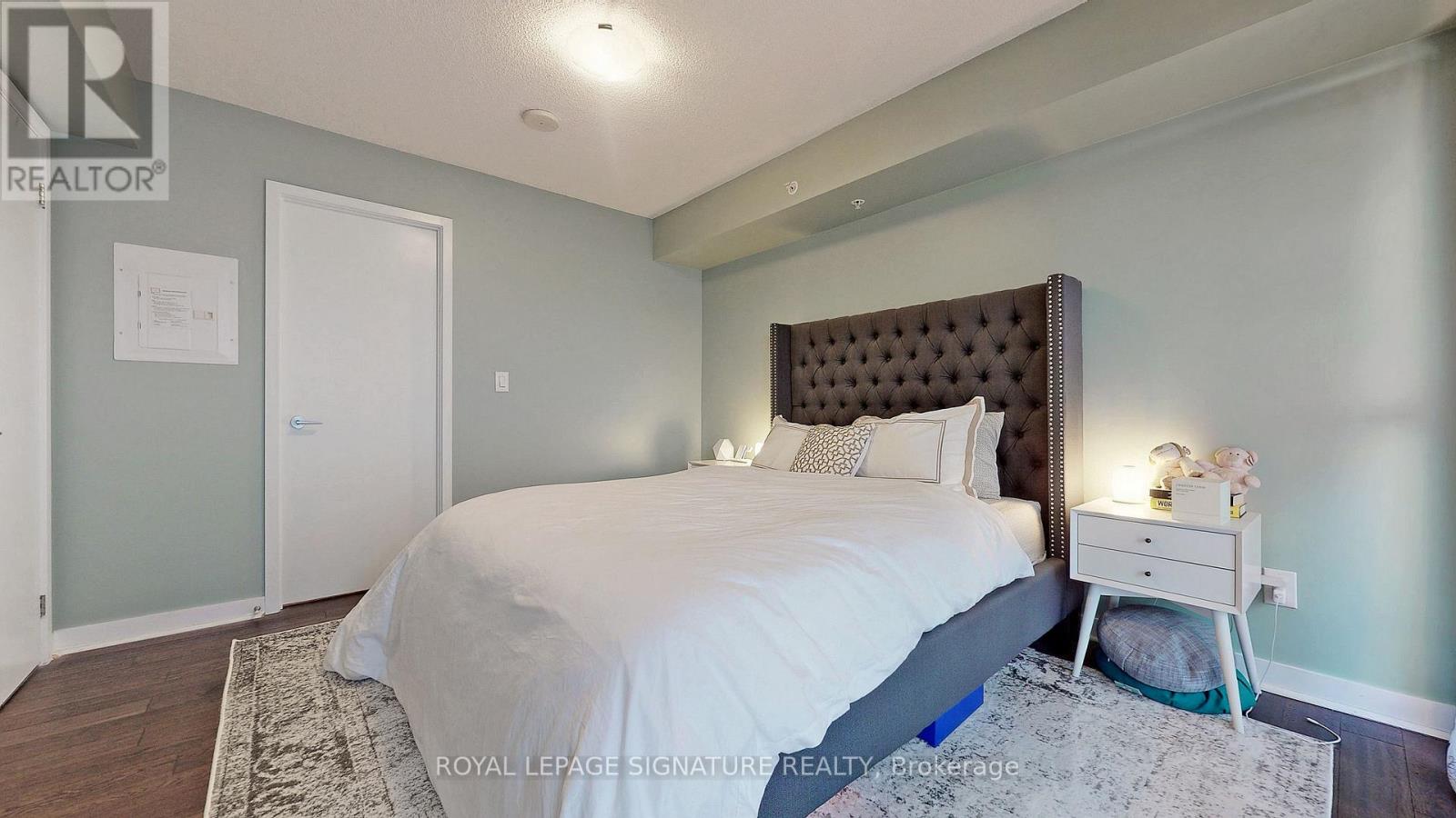 822 - 295 Adelaide Street W, Toronto (Waterfront Communities), Ontario  M5V 0L4 - Photo 10 - C12189908
