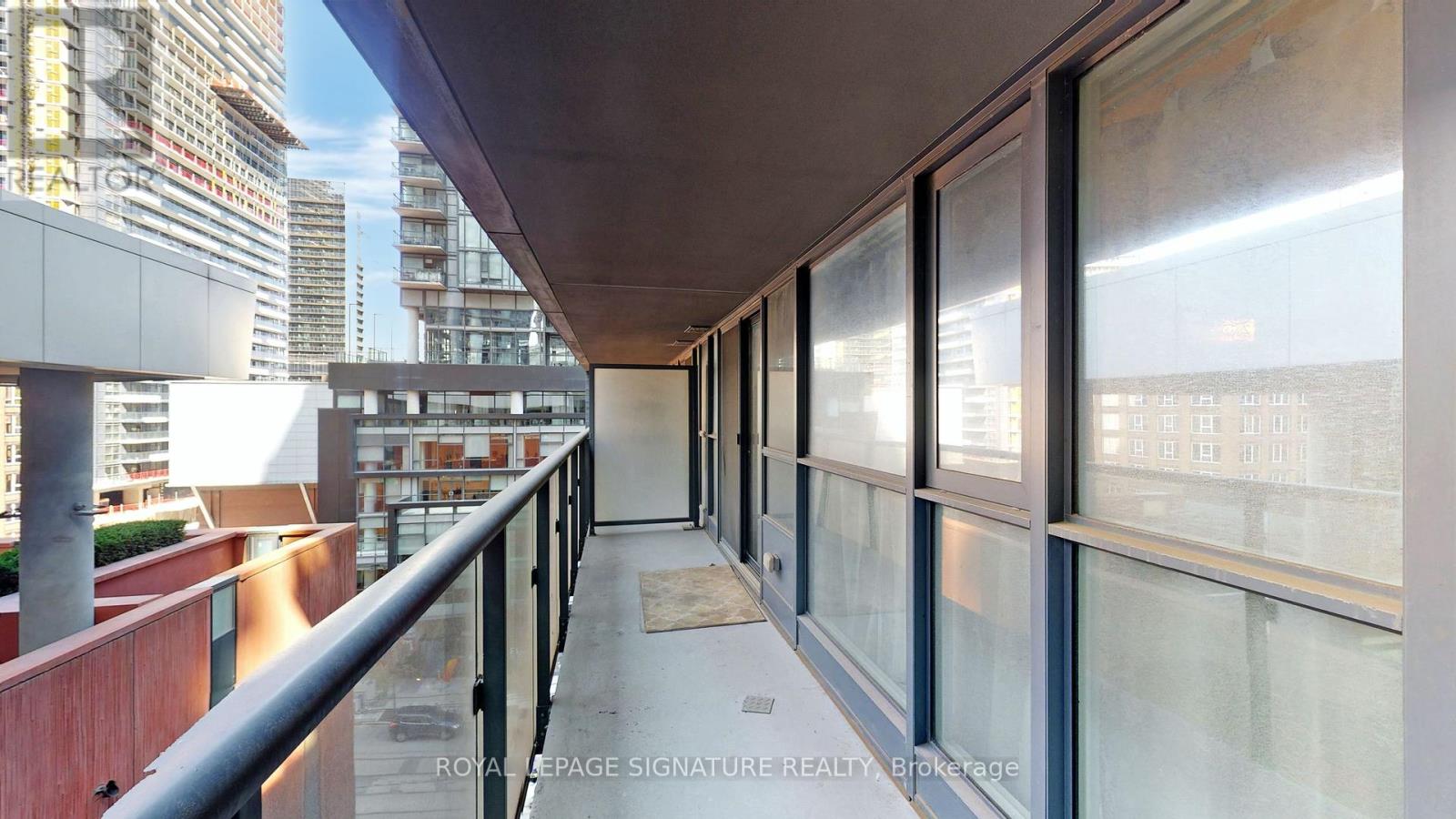 822 - 295 Adelaide Street W, Toronto (Waterfront Communities), Ontario  M5V 0L4 - Photo 17 - C12189908