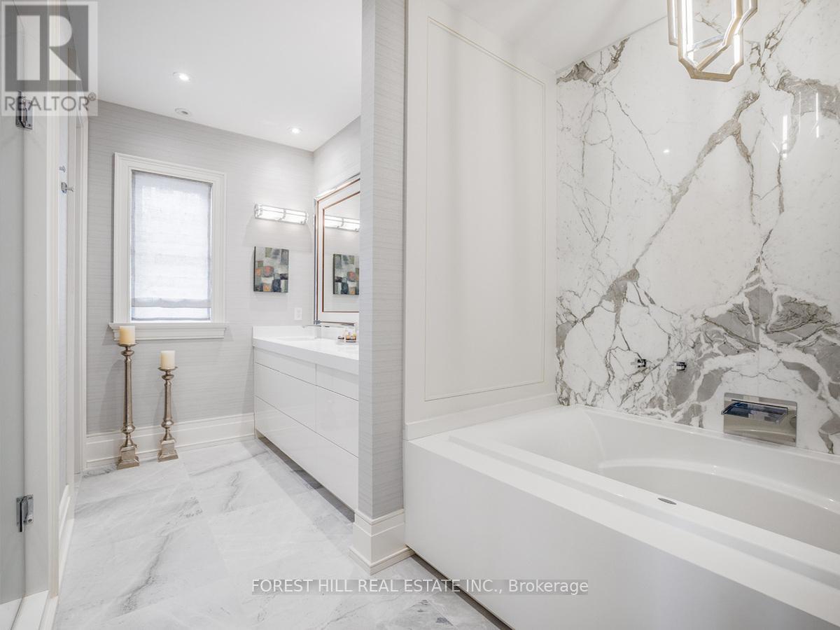 19 Vesta Drive, Toronto, Ontario  M5P 2Z4 - Photo 13 - C12189912