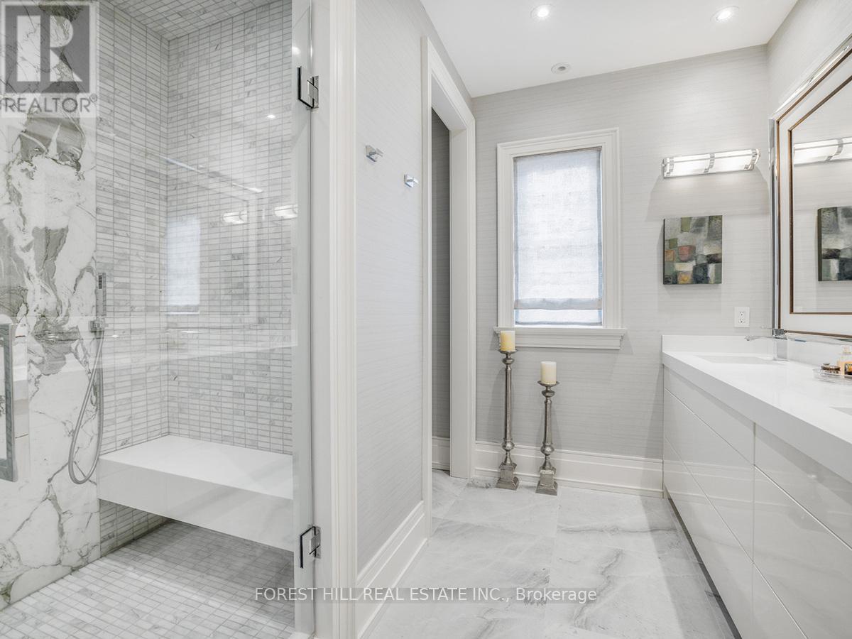 19 Vesta Drive, Toronto, Ontario  M5P 2Z4 - Photo 14 - C12189912