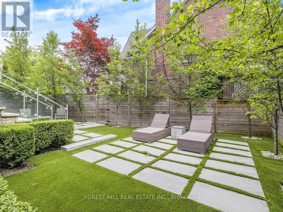 19 Vesta Drive, Toronto (Forest Hill South), Ontario  M5P 2Z4 - Photo 30 - C12189912