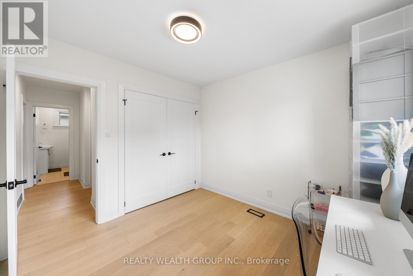 39 Treadgold Crescent, Toronto, Ontario  M3A 1X1 - Photo 18 - C12190007