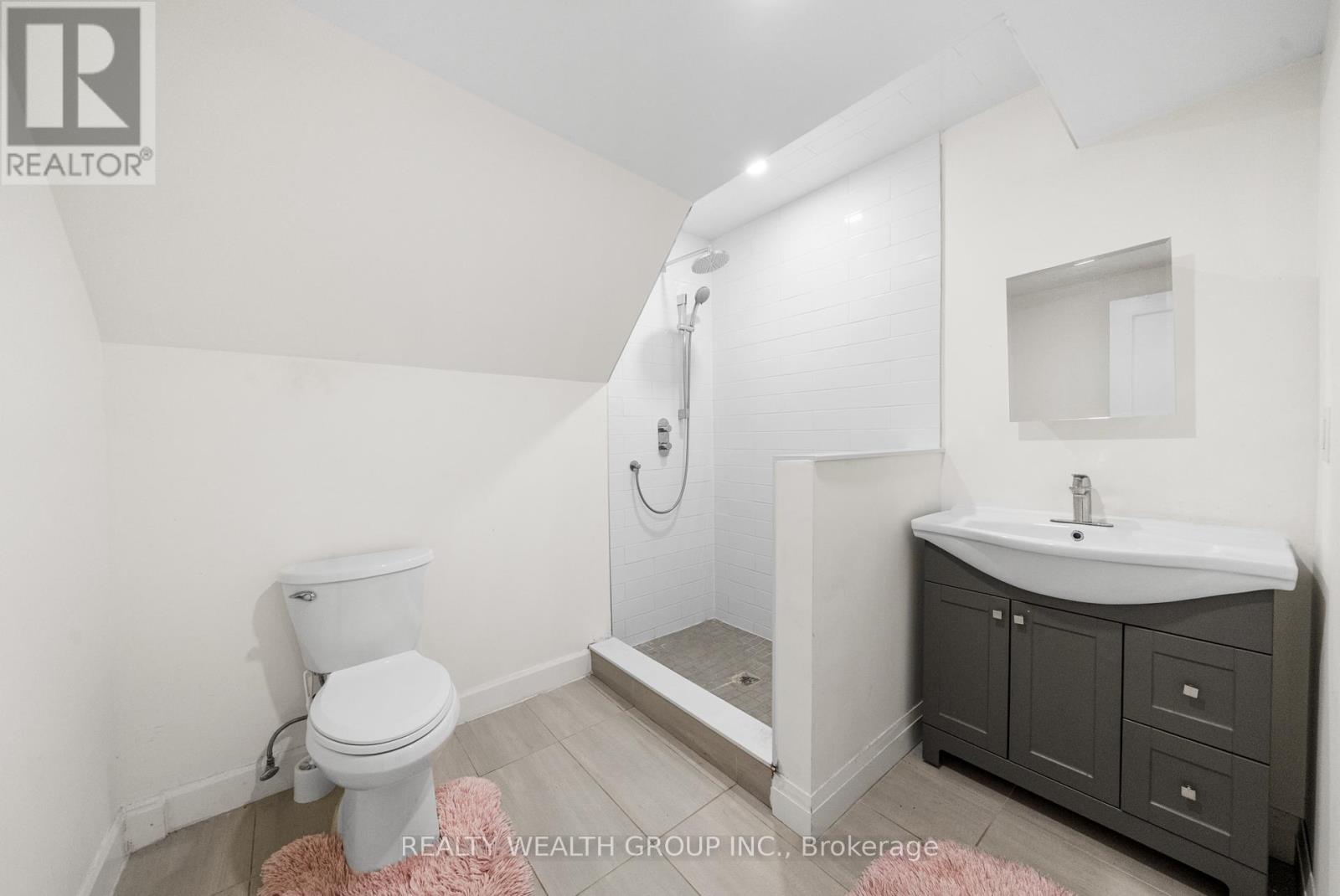 39 Treadgold Crescent, Toronto, Ontario  M3A 1X1 - Photo 26 - C12190007