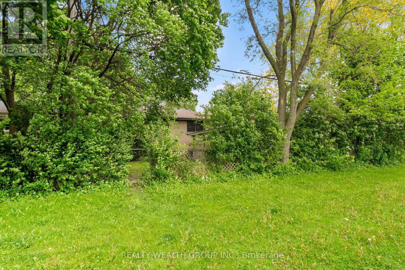 39 Treadgold Crescent, Toronto, Ontario  M3A 1X1 - Photo 39 - C12190007