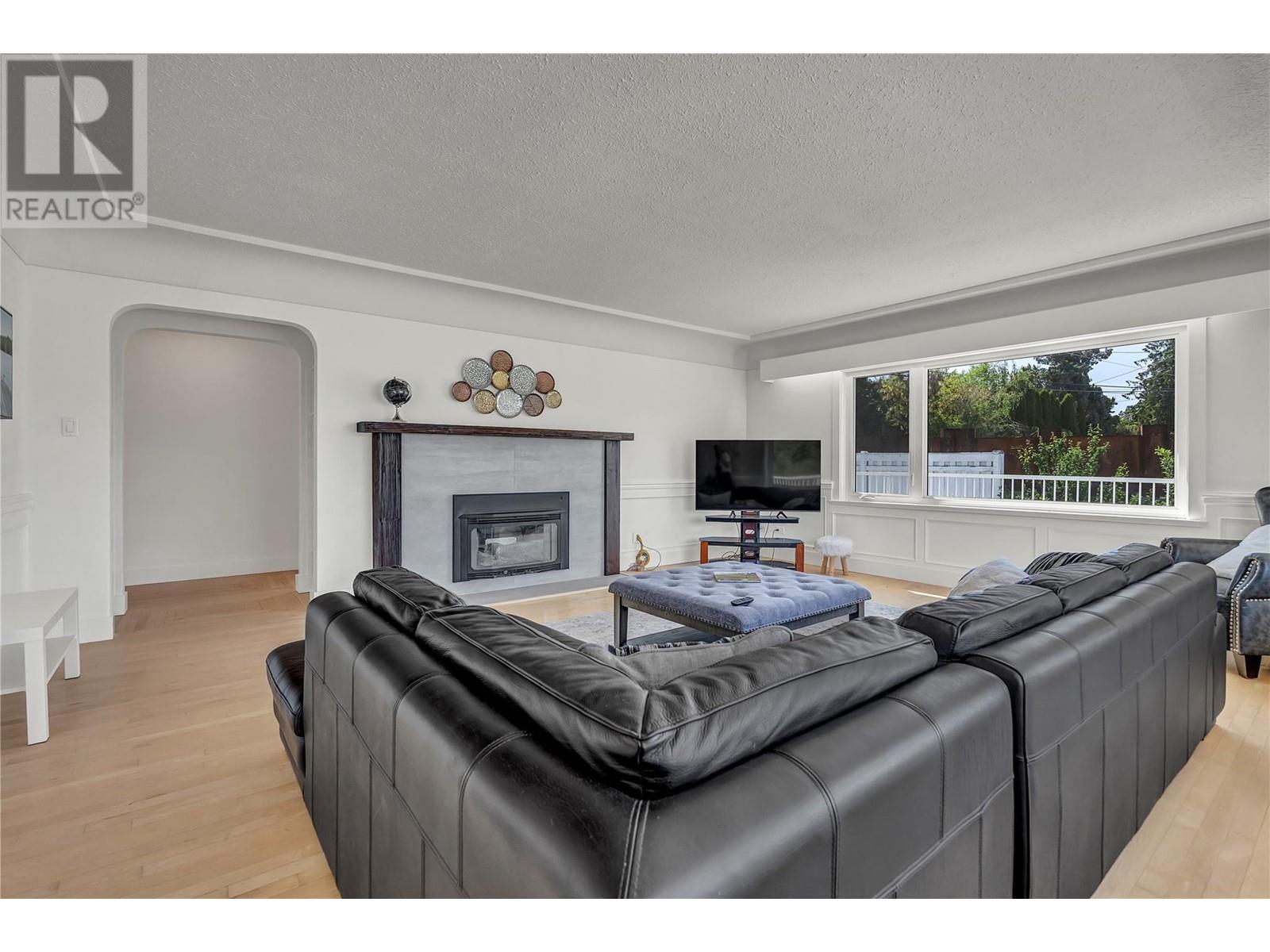 2205 Naramata Road, Naramata, BC V0H1N1