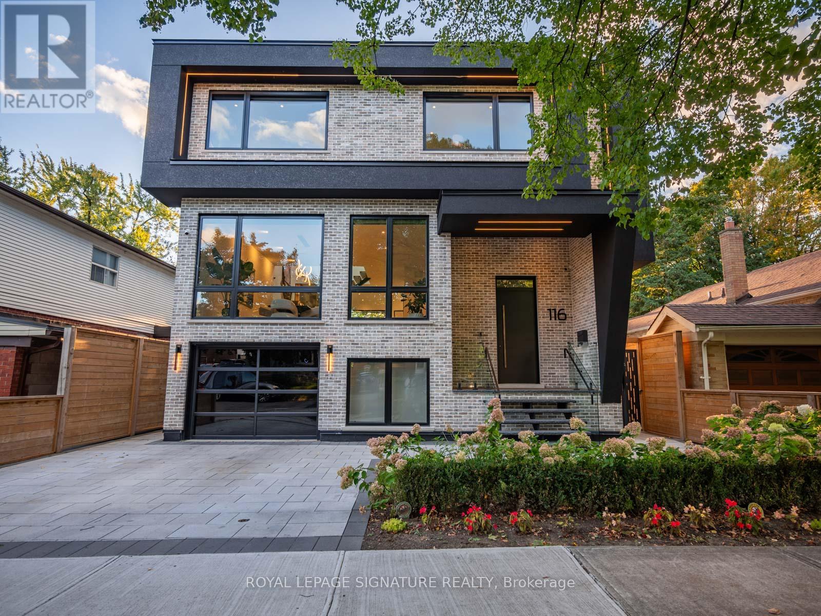 116 PRESLEY AVENUE, Toronto, Ontario
