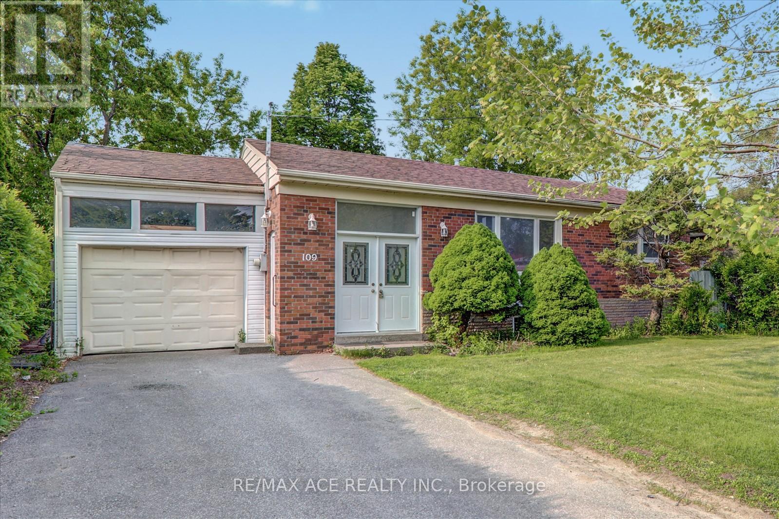 109 Seminole Avenue, Toronto, Ontario  M1J 1N8 - Photo 1 - E12189963