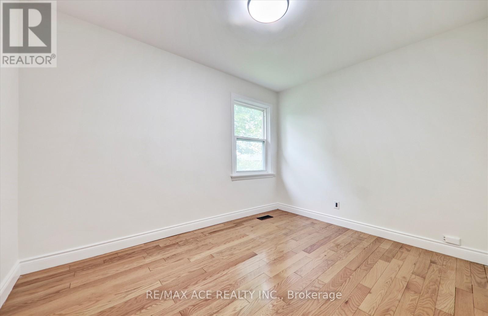 109 Seminole Avenue, Toronto (Bendale), Ontario  M1J 1N8 - Photo 14 - E12189963