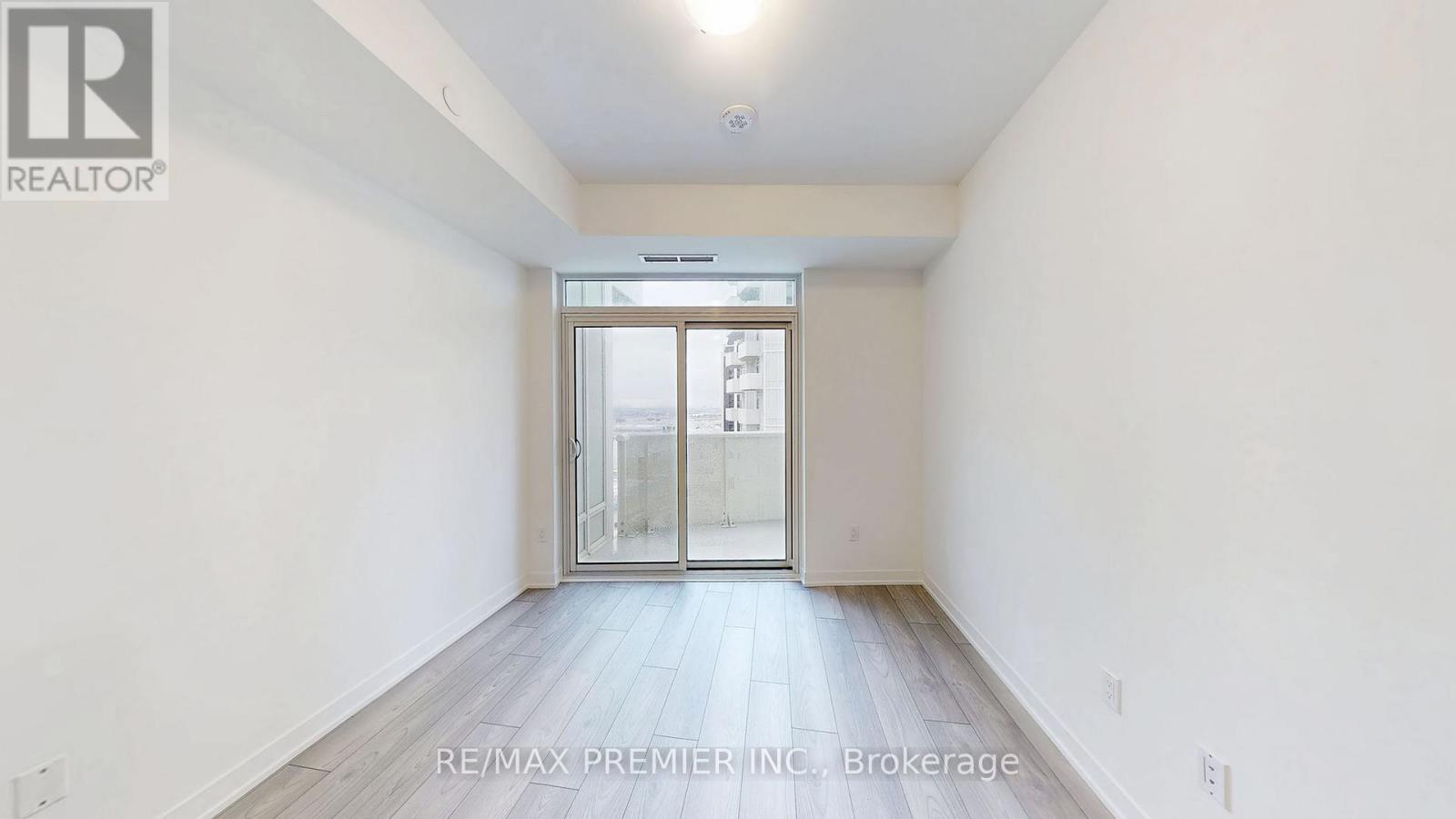 1532 - 498 Caldari Road, Vaughan, Ontario  L4K 0R6 - Photo 10 - N12189898