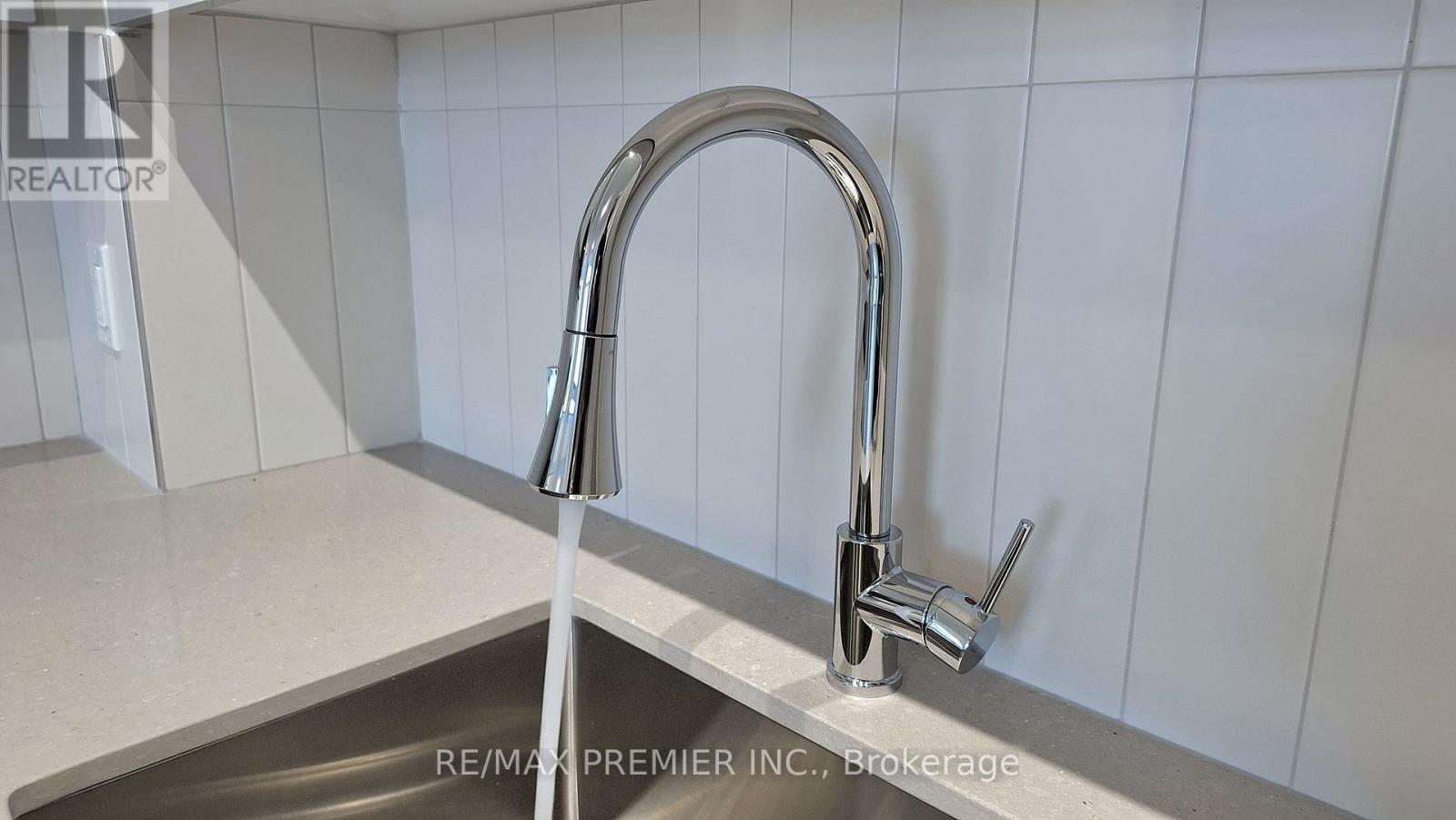 1532 - 498 Caldari Road, Vaughan, Ontario  L4K 0R6 - Photo 17 - N12189898