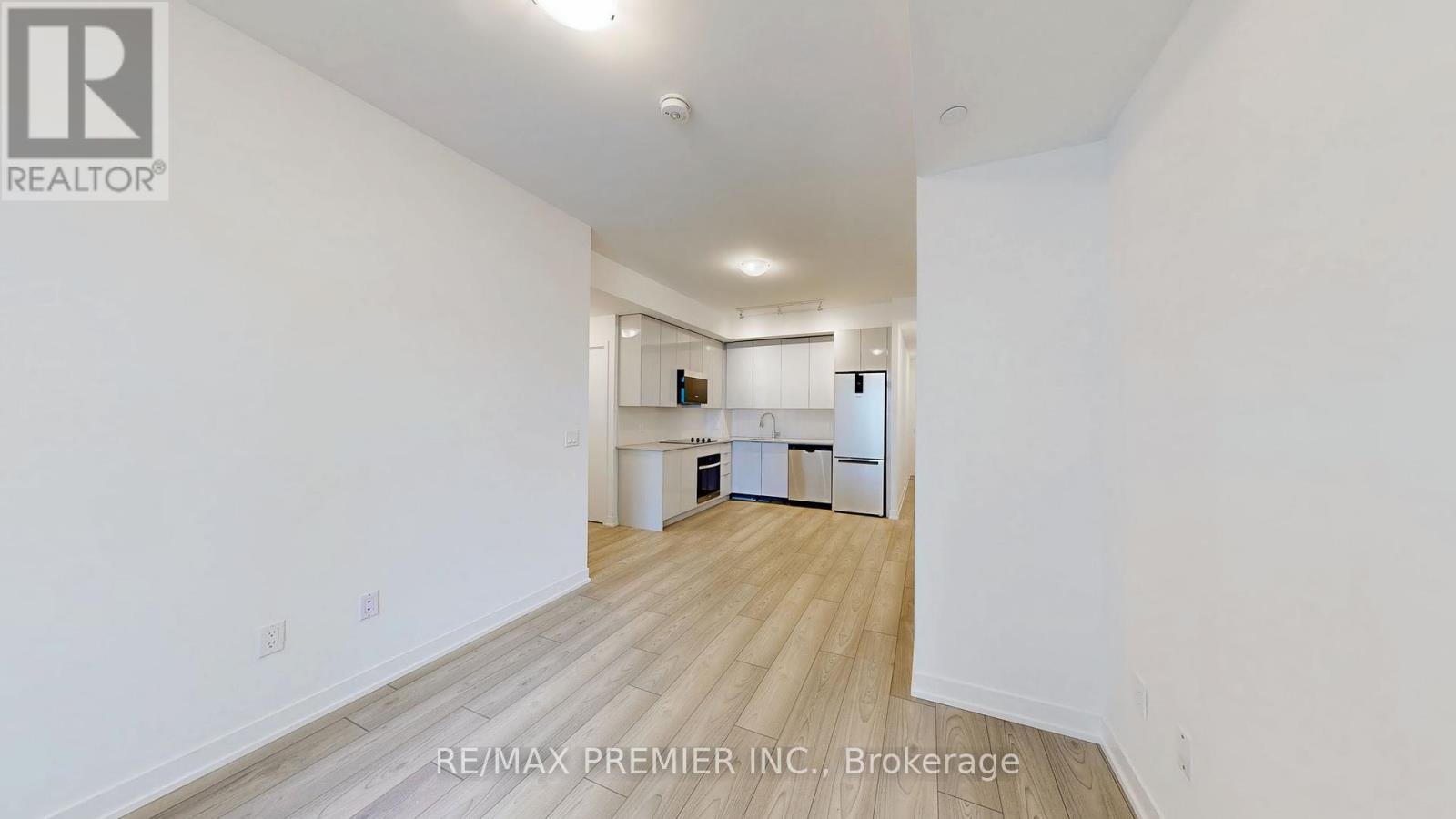 1532 - 498 Caldari Road, Vaughan, Ontario  L4K 0R6 - Photo 9 - N12189898