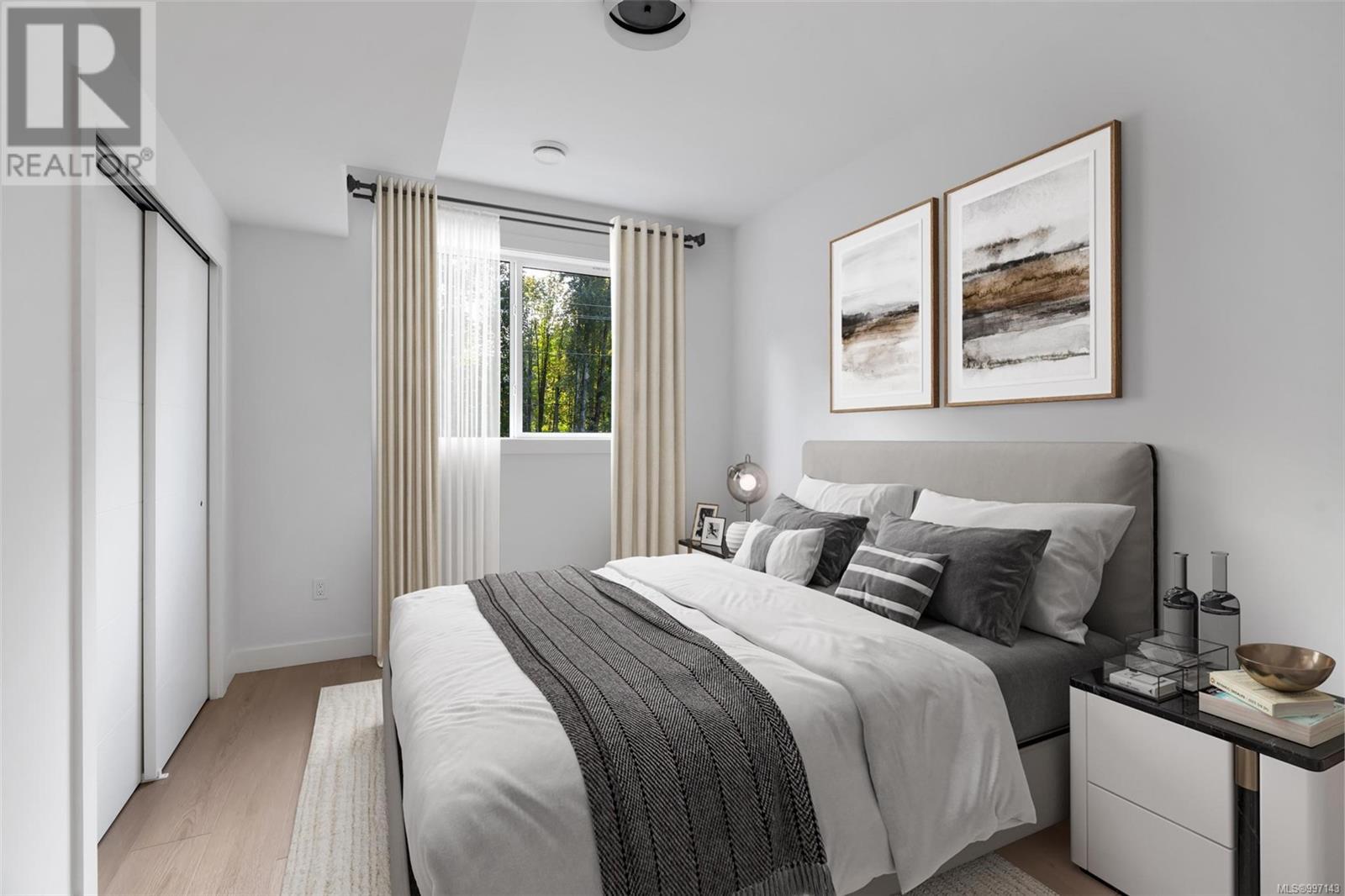 Property at 108 Plante Cres image 5
