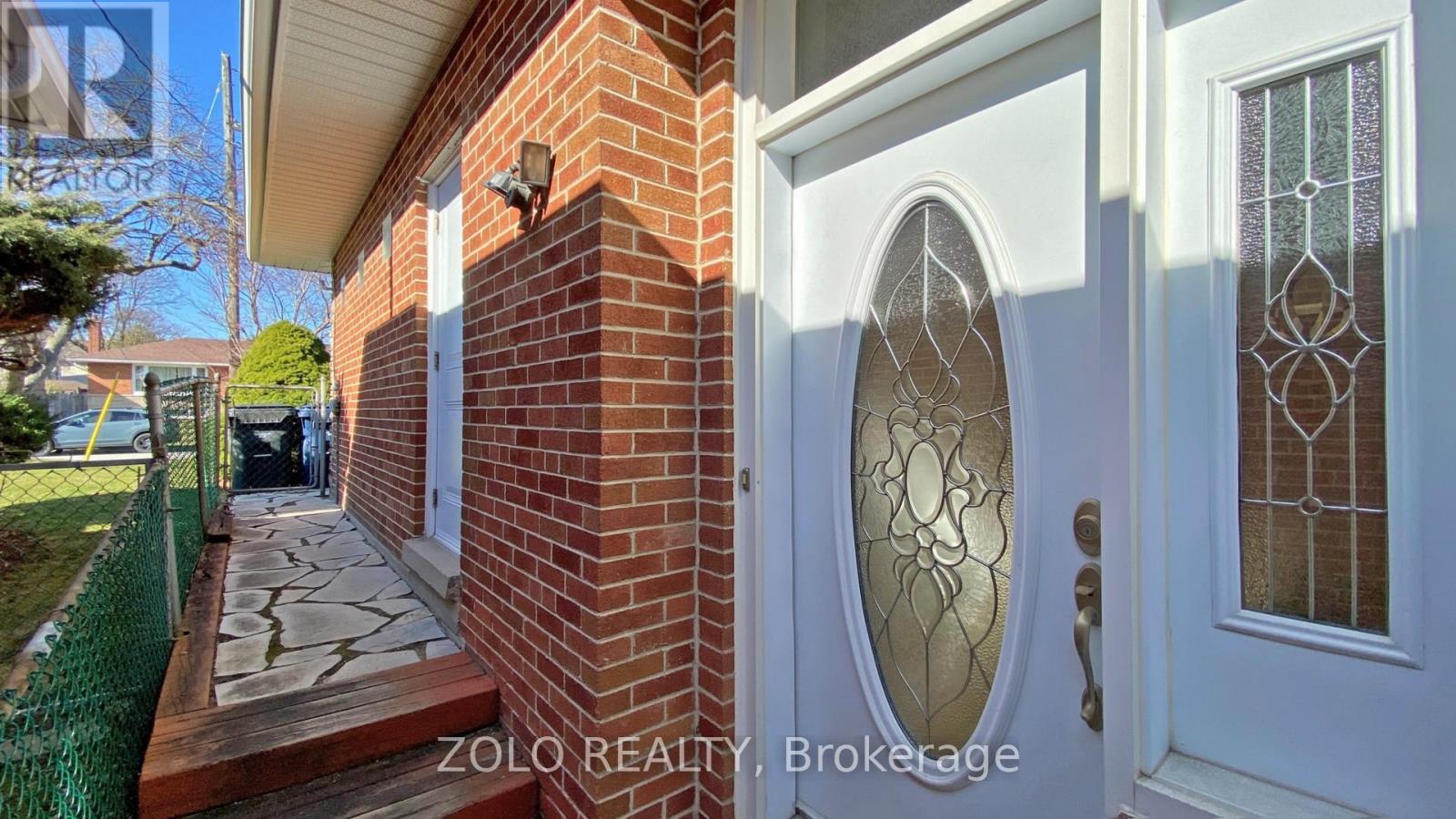 32 Revcoe Drive, Toronto, Ontario  M2M 2B8 - Photo 31 - C12058589