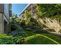 101 15717 MARINE DRIVE, White Rock property photo listing R2987202 for sale