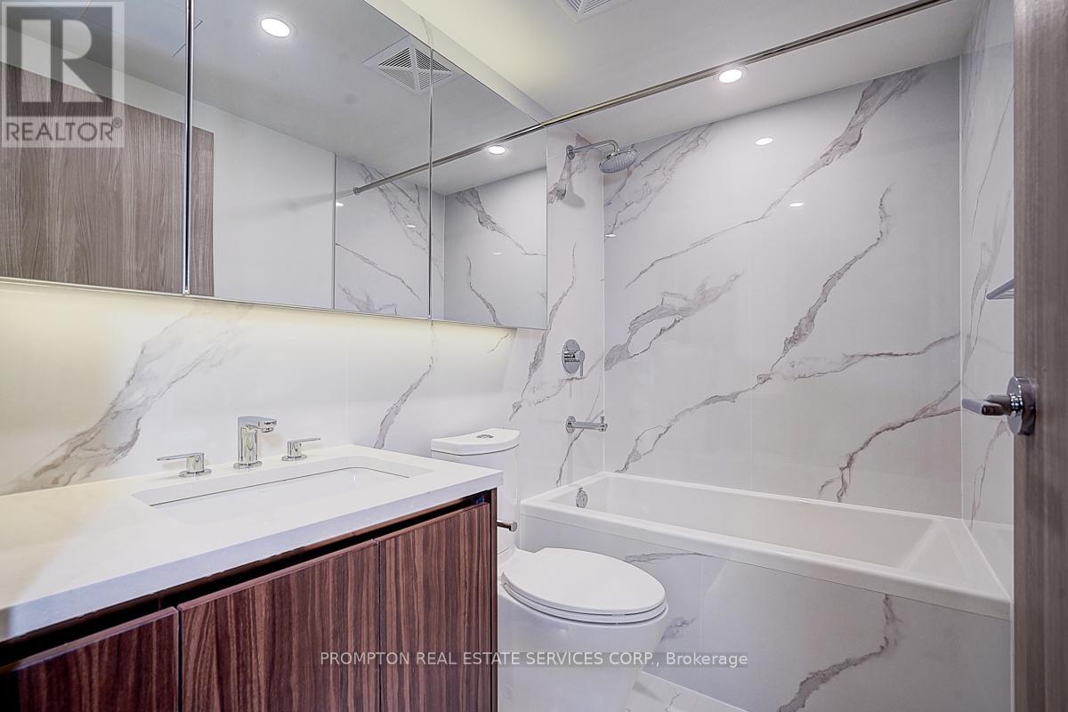 1512 - 3 Concord Cityplace Way, Toronto, Ontario  M5V 0X3 - Photo 8 - C12185885