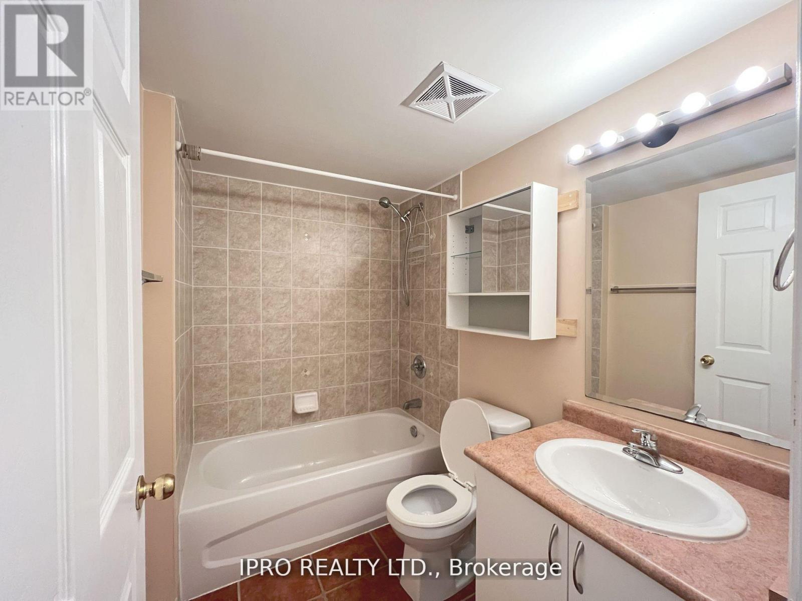 210 - 207 Wellesley Street E, Toronto, Ontario  M4X 1G1 - Photo 11 - C12189911