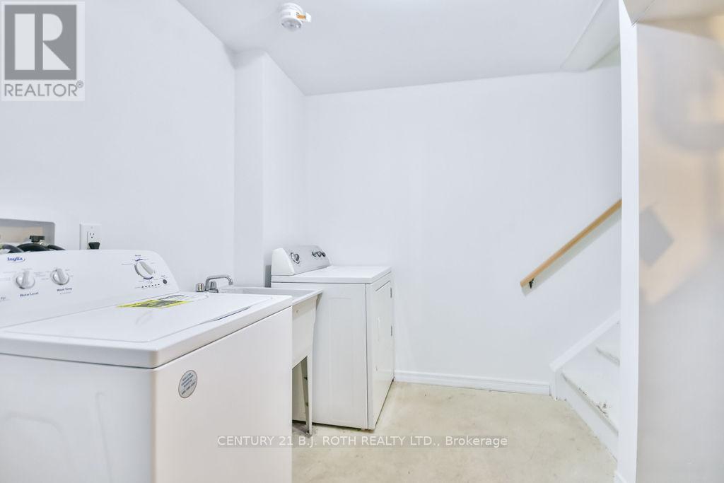 105 Monique Crescent, Barrie, Ontario  L4M 6Y5 - Photo 16 - S12189959