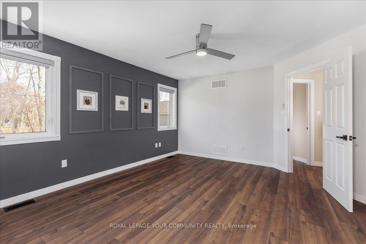 825 Elmwood Road, Georgina, Ontario  L4P 3E9 - Photo 17 - N12166429