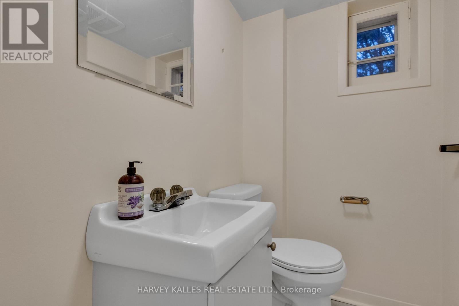 16 Gwendolen Crescent, Toronto, Ontario  M2N 2L7 - Photo 30 - C12189887
