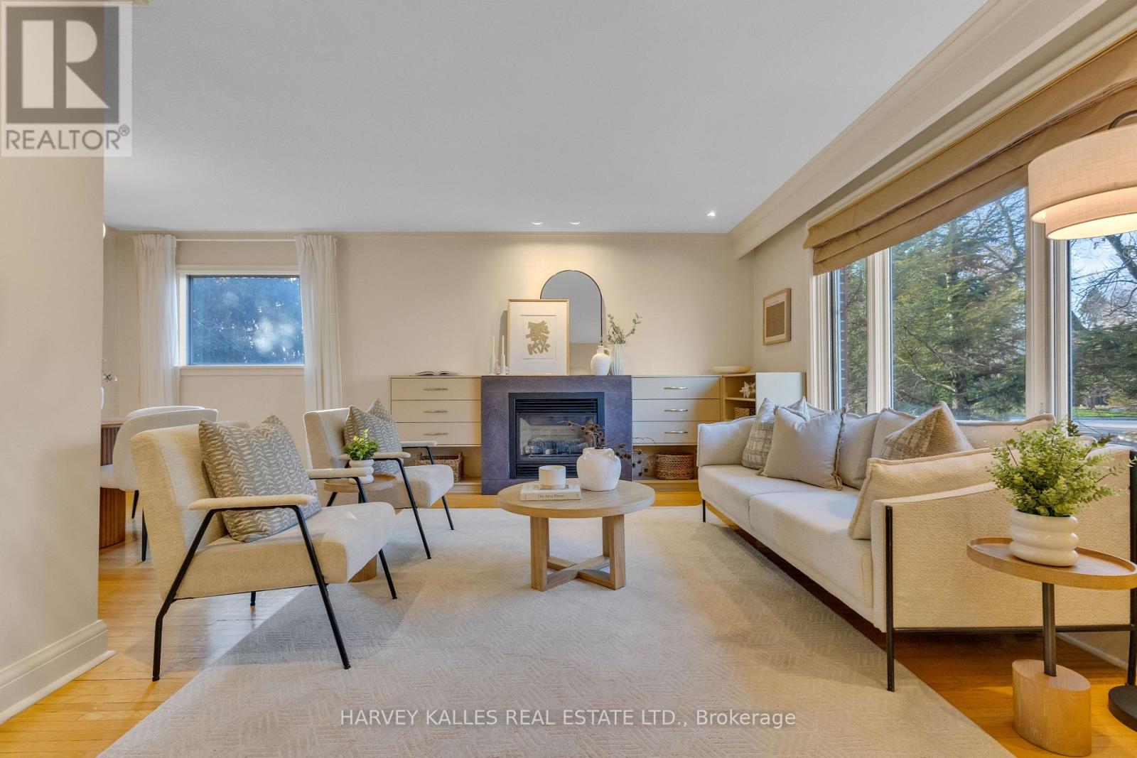 16 Gwendolen Crescent, Toronto, Ontario  M2N 2L7 - Photo 5 - C12189887