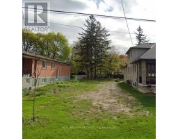 33 ANDREW AVENUE, Toronto, Ontario