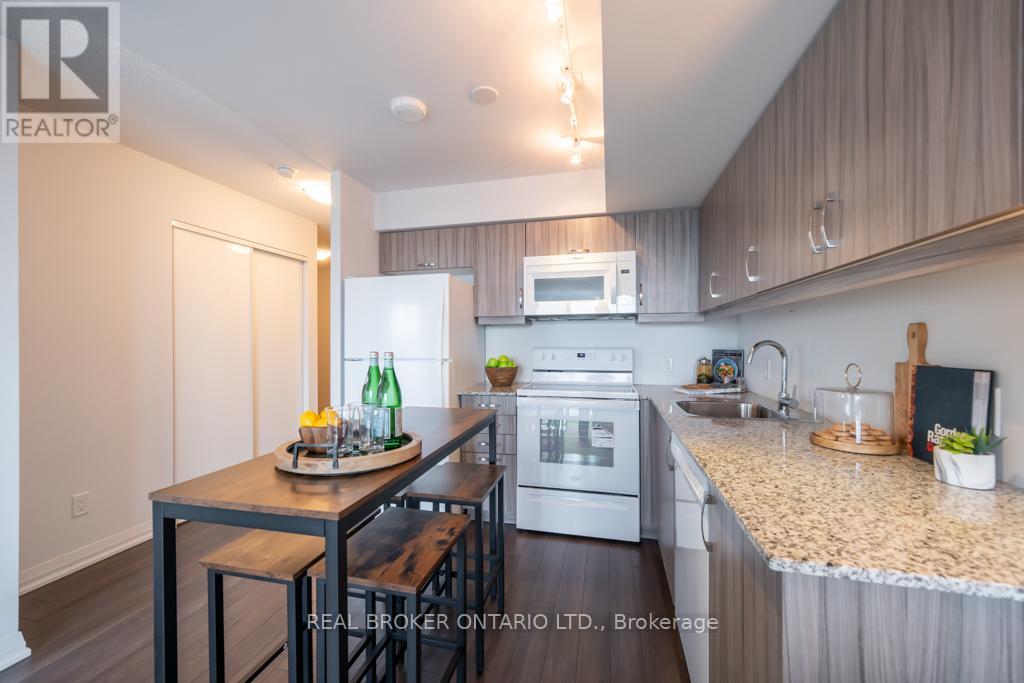 2104 - 30 Meadowglen Place, Toronto, Ontario  M1G 0A6 - Photo 17 - E12186327