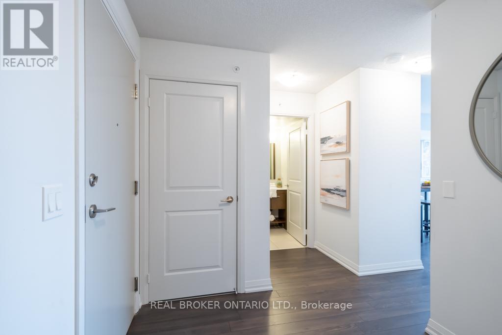 2104 - 30 Meadowglen Place, Toronto, Ontario  M1G 0A6 - Photo 4 - E12186327