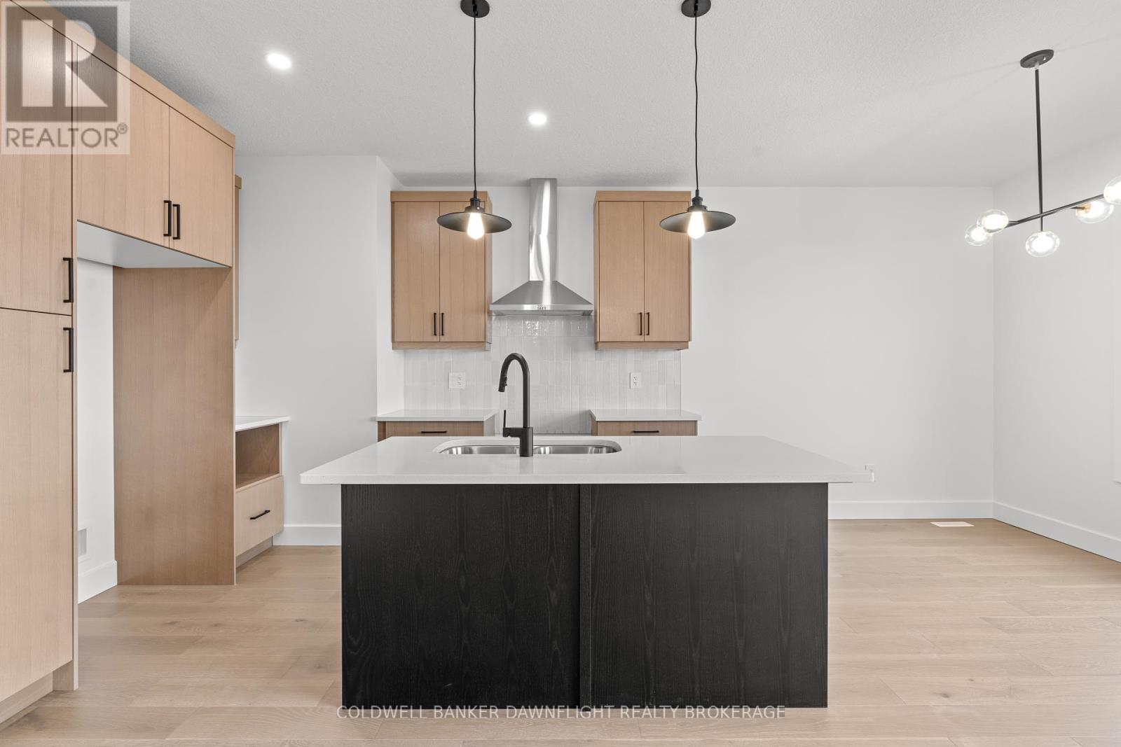 28 - 147 Scotts Drive, Lucan Biddulph, Ontario  N0M 2J0 - Photo 10 - X11890396