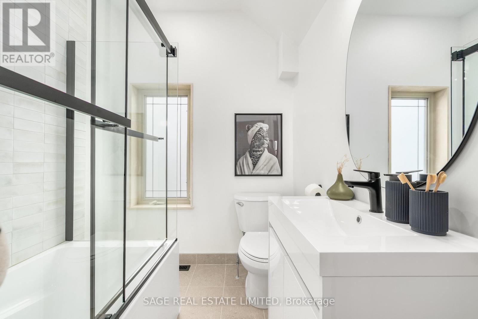 147 Boon Avenue, Toronto, Ontario  M6E 3Z6 - Photo 33 - W12189882