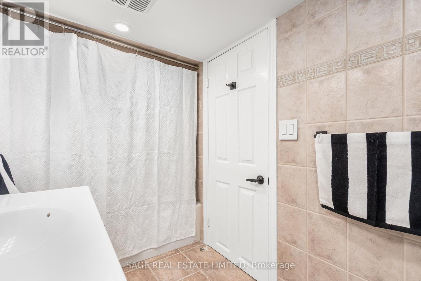 147 Boon Avenue, Toronto, Ontario  M6E 3Z6 - Photo 43 - W12189882