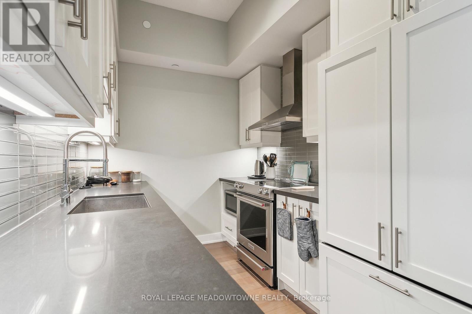 Lph 06 - 4055 Parkside Village Drive, Mississauga, Ontario  L5B 0K8 - Photo 10 - W12189915