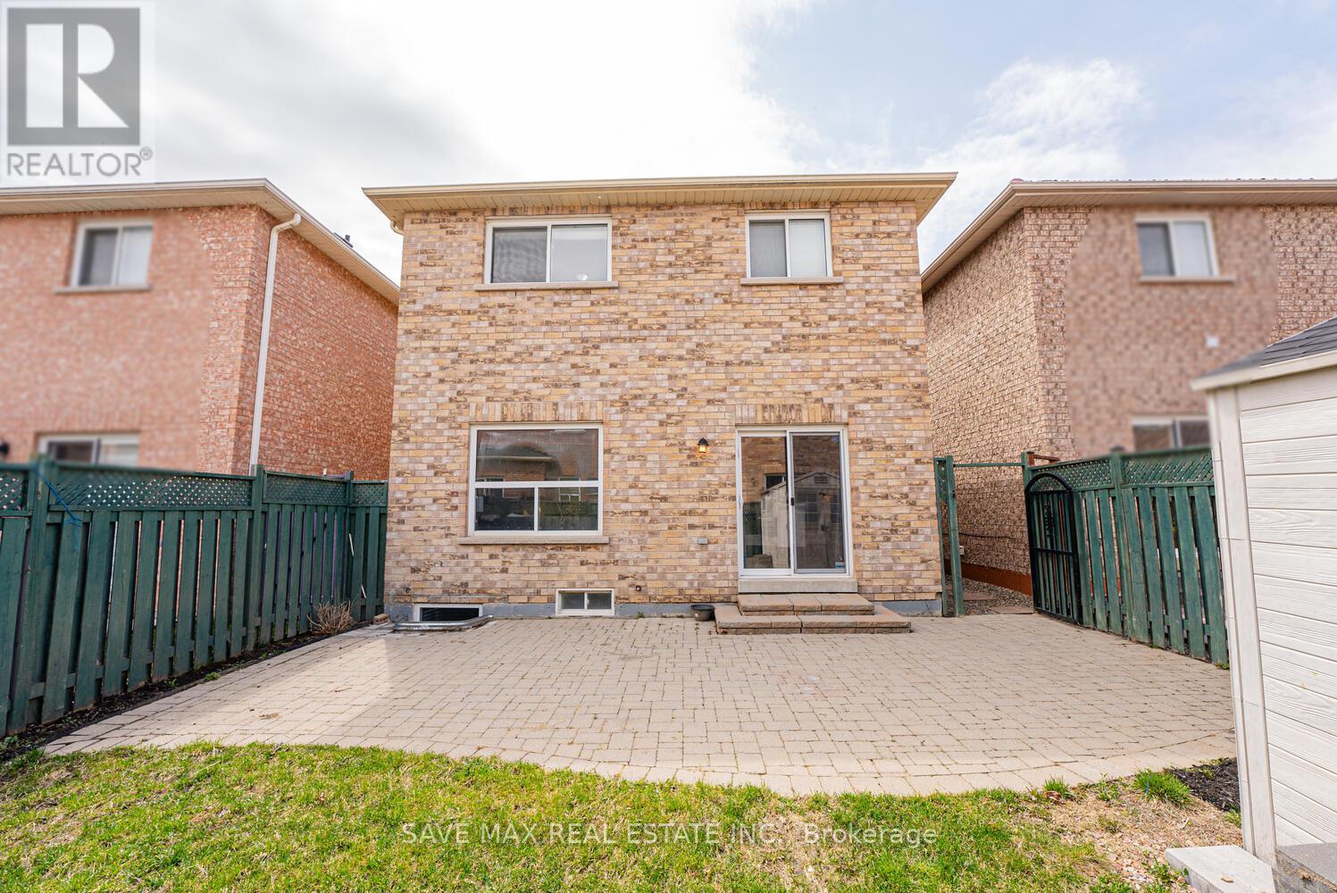 46 Lockburn Crescent, Brampton, Ontario  L7A 3W8 - Photo 31 - W12189929
