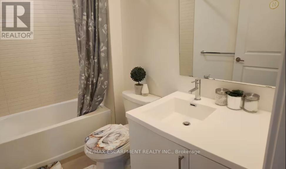 607 - 3220 William Coltson Avenue, Oakville, Ontario  L6H 7X9 - Photo 10 - W12189992