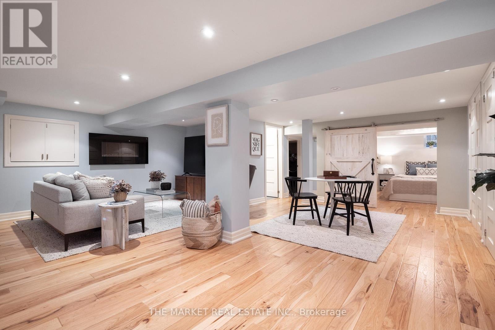 415 Queen Mary Drive, Oakville, Ontario  L6K 3M2 - Photo 19 - W12190006