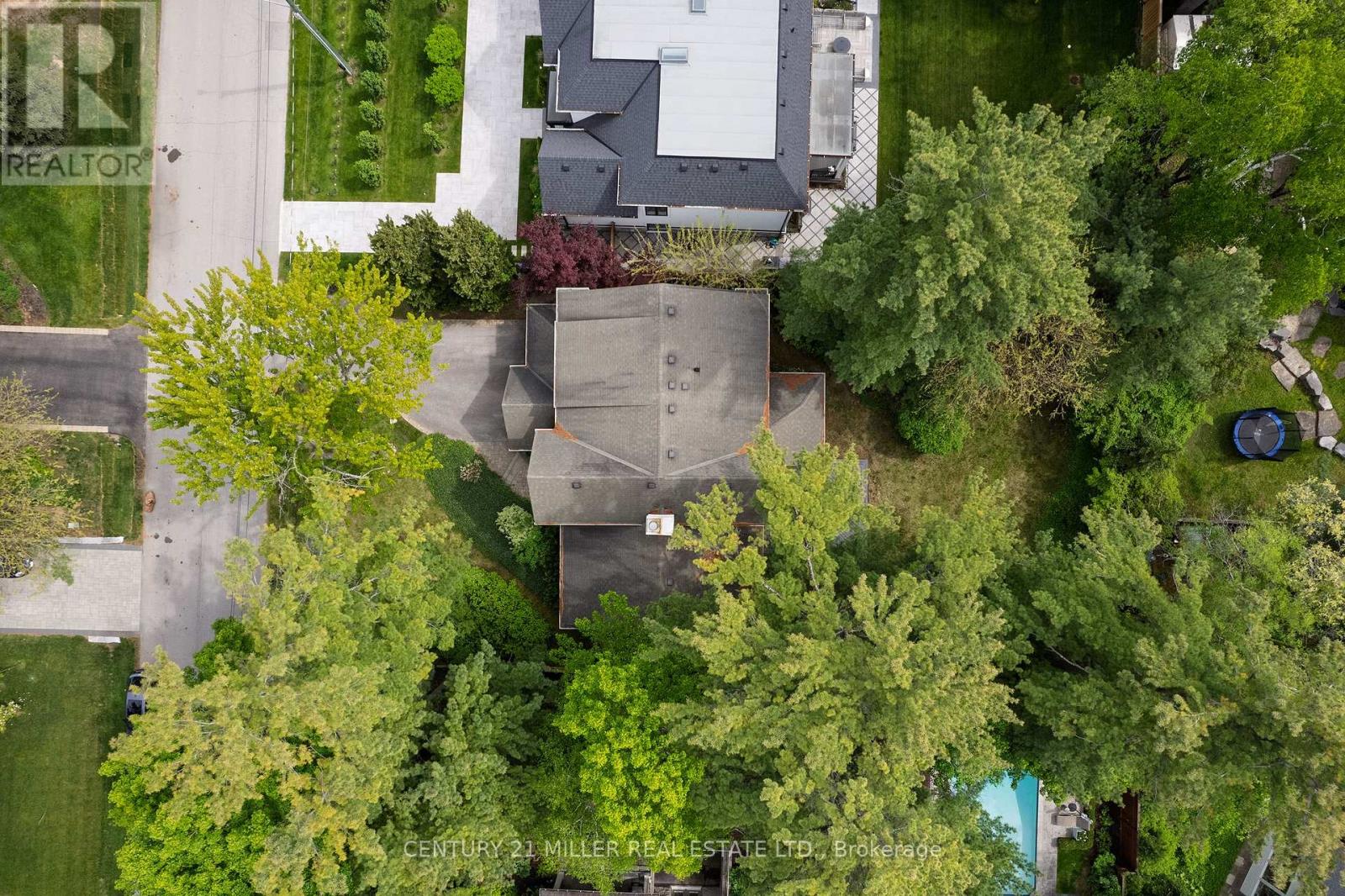 1310 Duncan Road, Oakville, Ontario  L6J 2P8 - Photo 3 - W12131667
