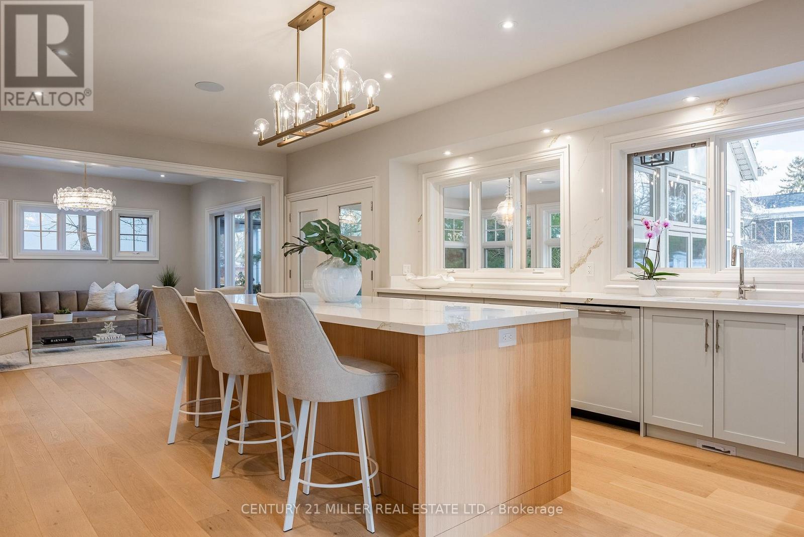 1310 Duncan Road, Oakville, Ontario  L6J 2P8 - Photo 13 - W12131667