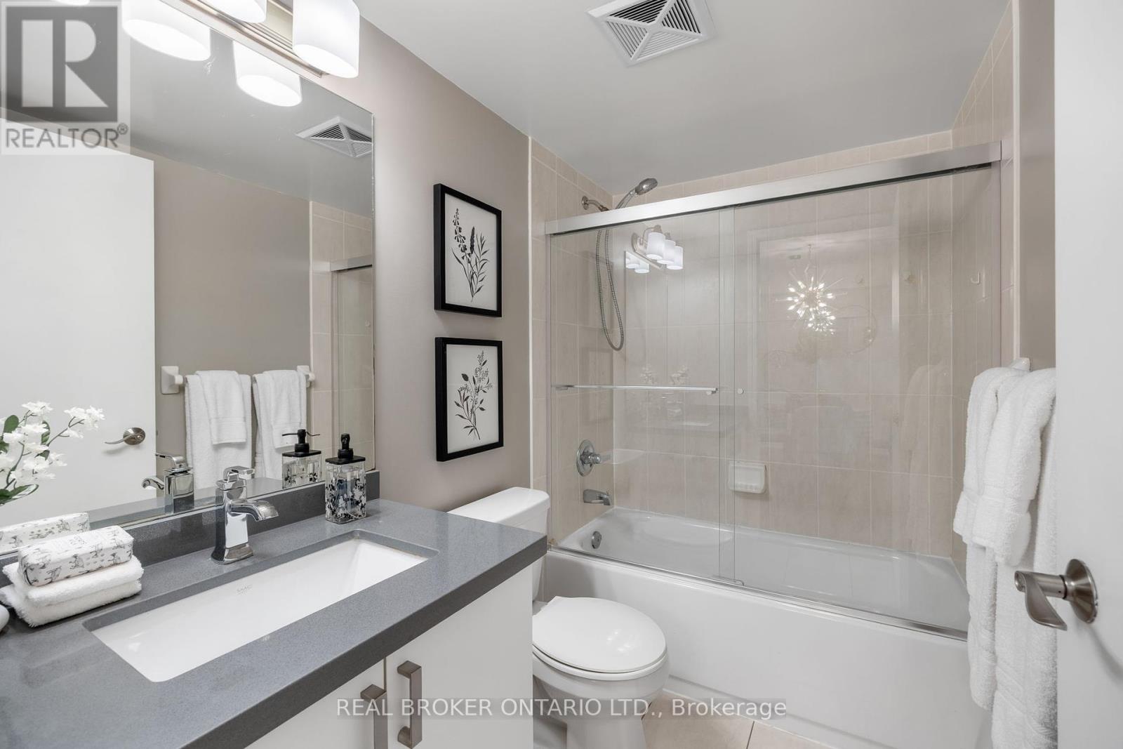 718 - 61 Heintzman Street, Toronto, Ontario  M6P 5A2 - Photo 13 - W12141486