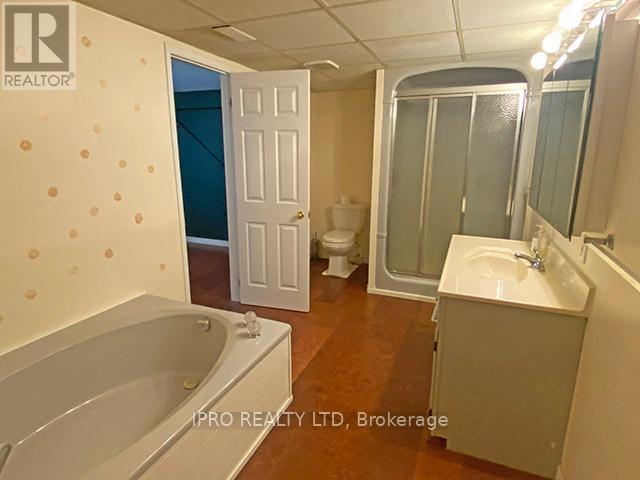 7454 Old Church Road, Caledon, Ontario  L7C 0H5 - Photo 31 - W12115407