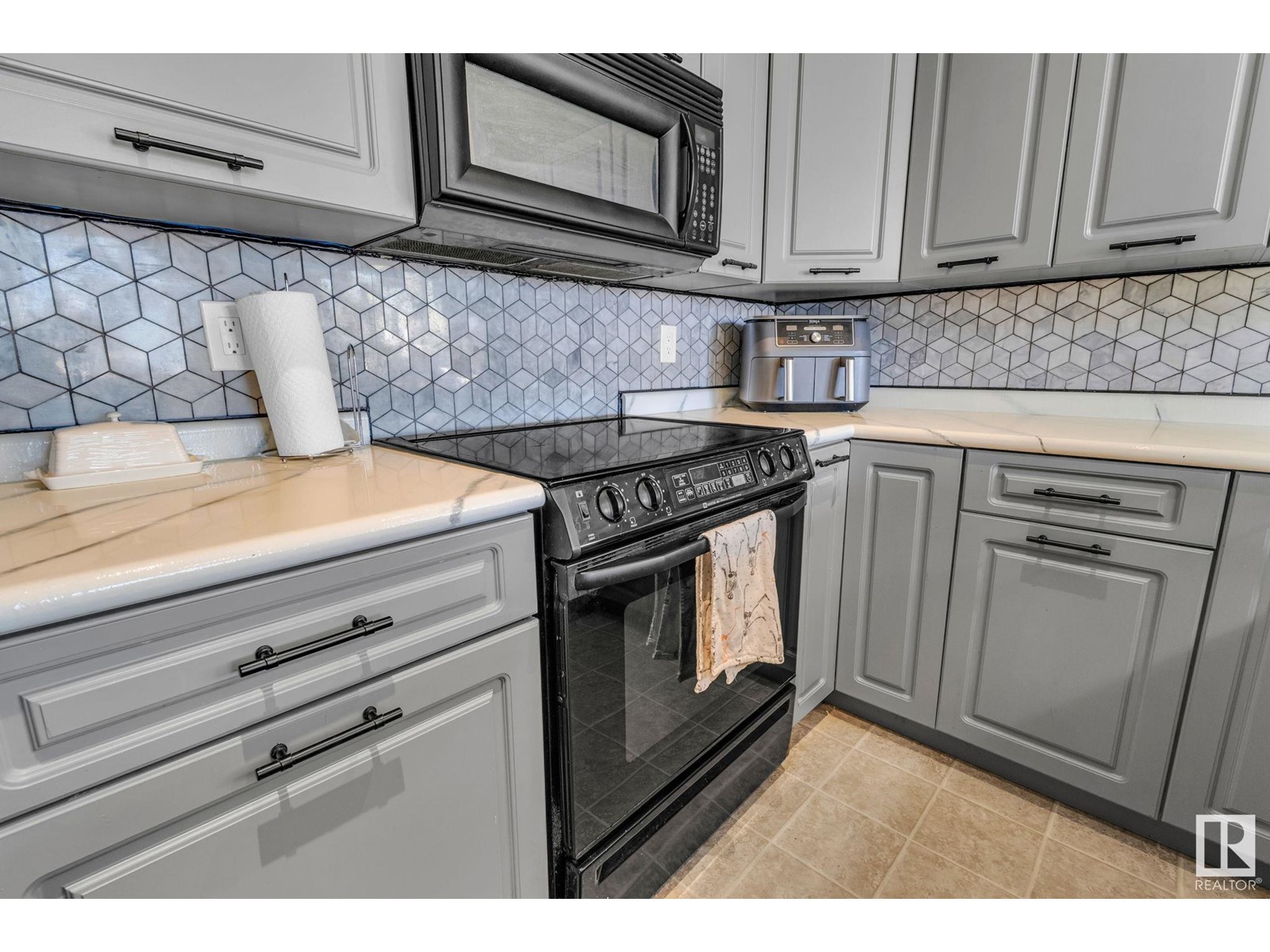 Property at #228 6315 135 AV NW image 5
