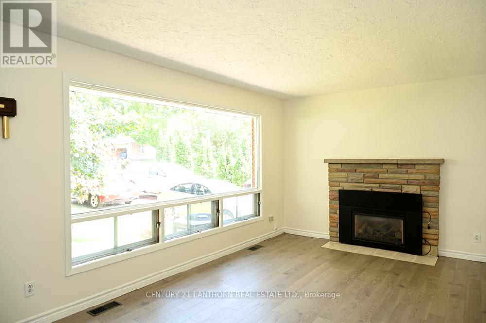 151 Avonlough Road W, Belleville, Ontario  K8N 4Z2 - Photo 37 - X12190093