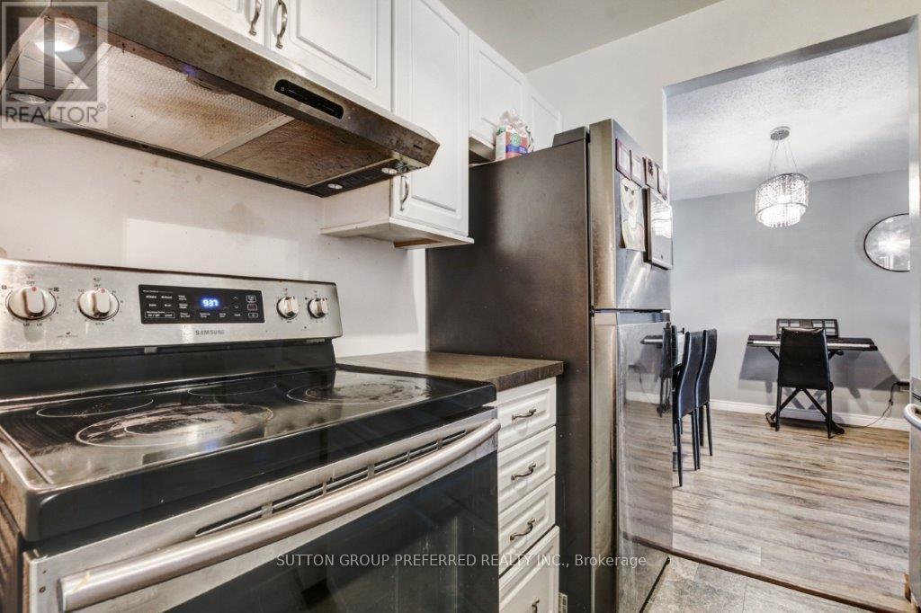 Photo 3 of 14 for 116 - 733 Deveron Crescent