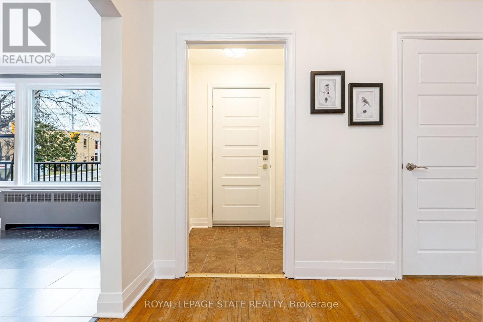 366 Aberdeen Avenue, Hamilton, Ontario  L8P 2R5 - Photo 7 - X12189875