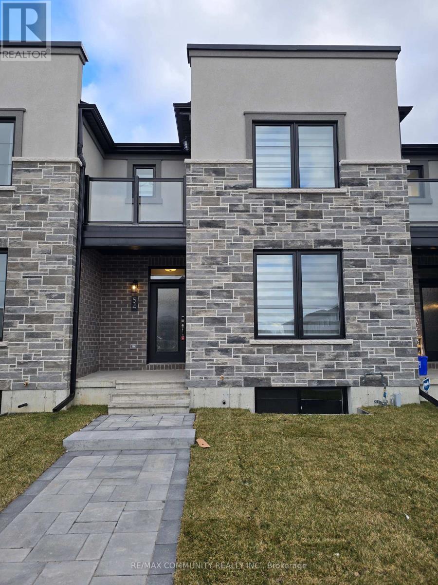54 RIVERSTONE WAY, Belleville, Ontario