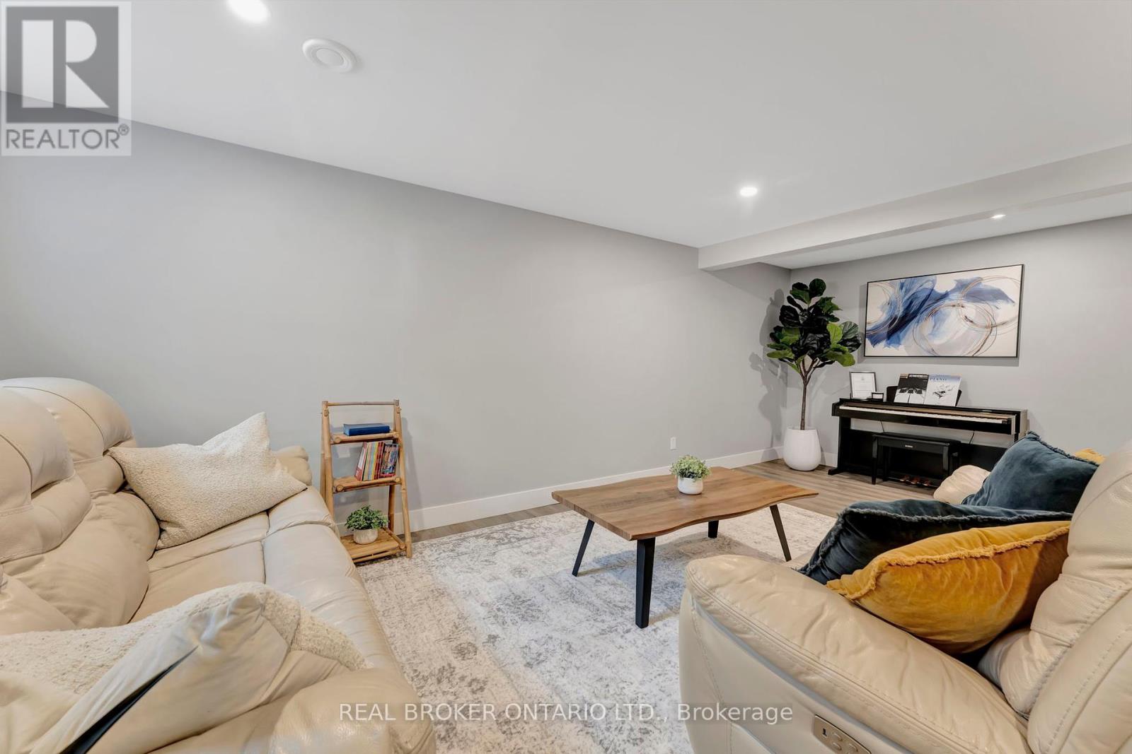 9215 Alward Street, Bayham (Straffordville), Ontario  N0J 1Y0 - Photo 31 - X12189888