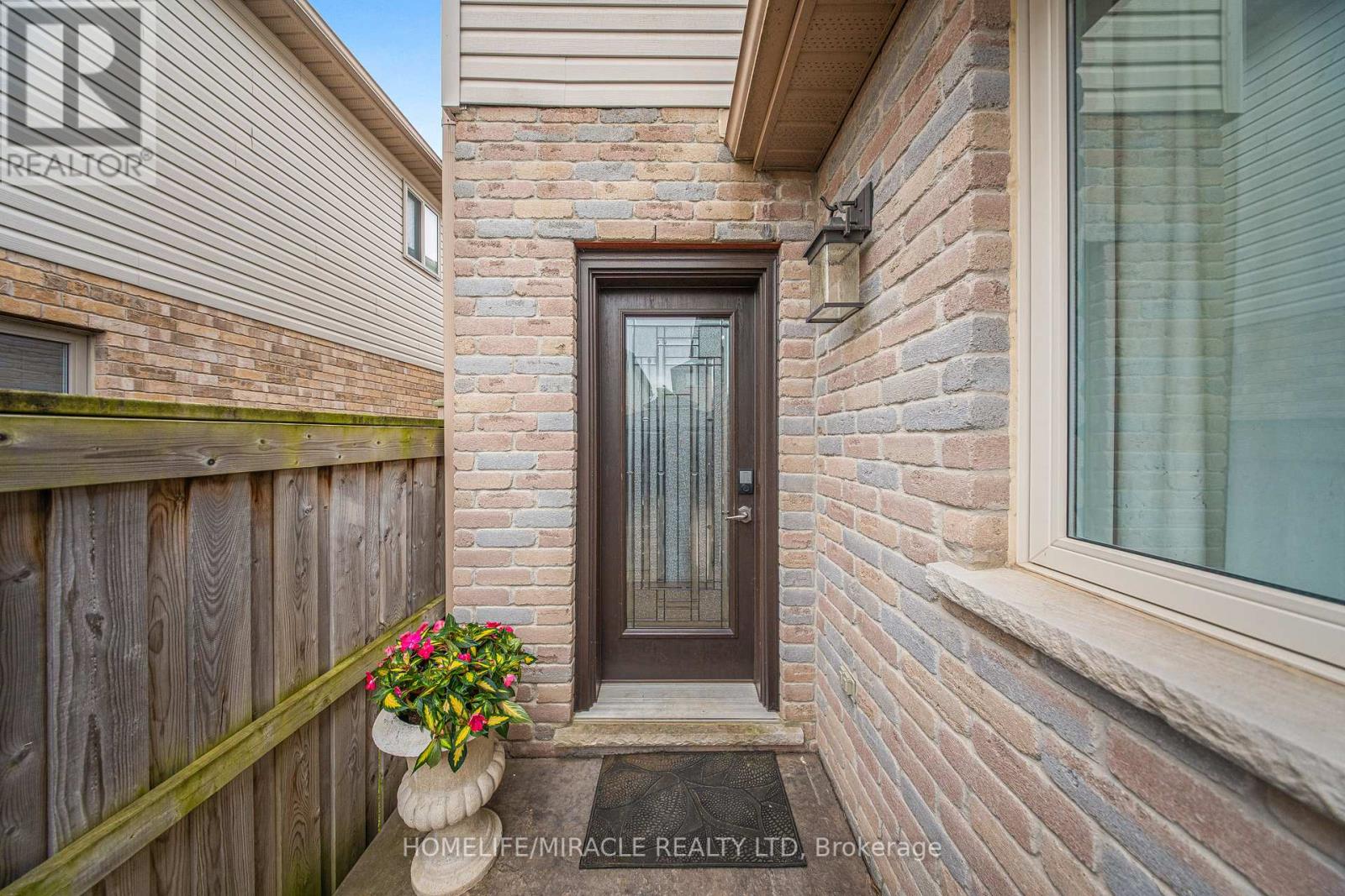 79 Hinrichs Crescent, Cambridge, Ontario  N1T 0A8 - Photo 32 - X12189895